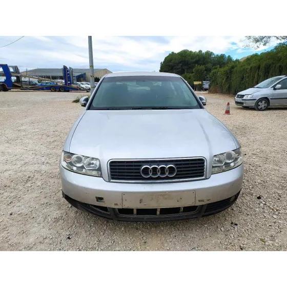 AUDI A4 BERLINA (8E) '2004 1.9 TDI GRIS