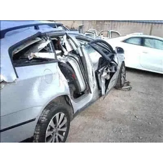 VOLKSWAGEN PASSAT VARIANT (3C5) '2005 1.9 TDI GRIS
