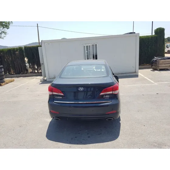 HYUNDAI I40 '2014 STYLE BLUE GRIS OSCURO