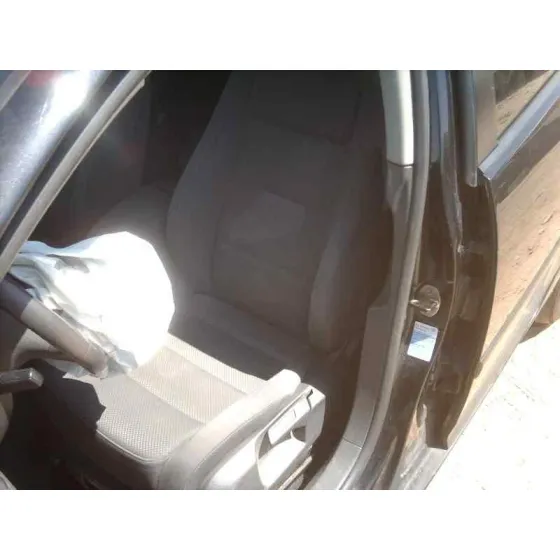 VOLKSWAGEN GOLF V BERLINA (1K1) '2003 SPORTLINE NEGRO