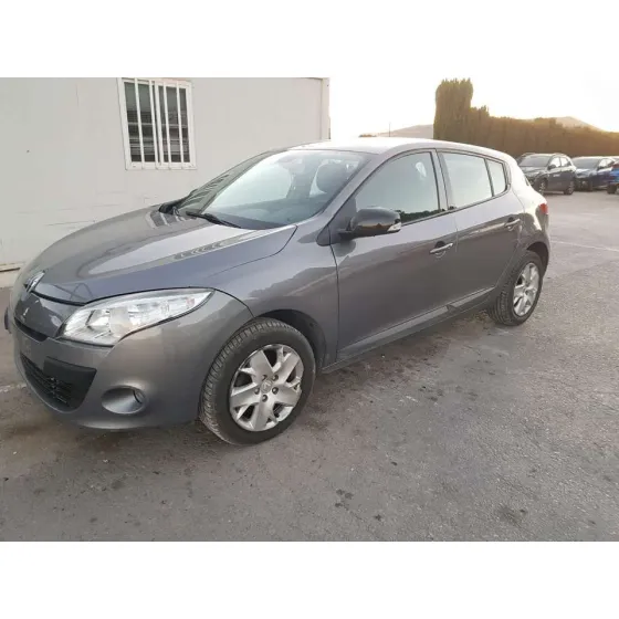 RENAULT MEGANE III BERLINA 5 P '2011 DYNAMIQUE GRIS OSCURO