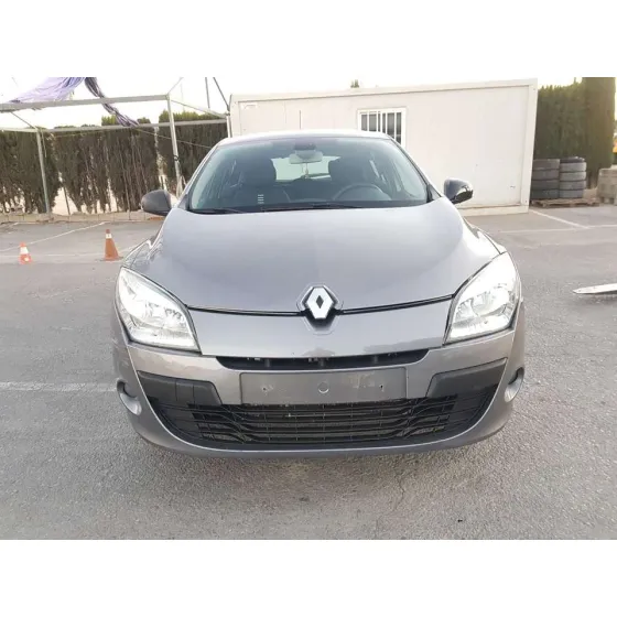 RENAULT MEGANE III BERLINA 5 P '2011 DYNAMIQUE GRIS OSCURO