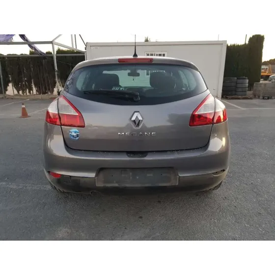 RENAULT MEGANE III BERLINA 5 P '2011 DYNAMIQUE GRIS OSCURO