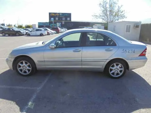 MERCEDES CLASE C (W203) BERLINA '2000 240 (203.061) GRIS