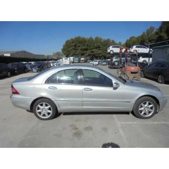 MERCEDES CLASE C (W203) BERLINA '2000 240 (203.061) GRIS