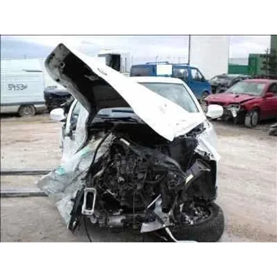 BMW SERIE 3 BERLINA (E90) '2004 320D BLANCO