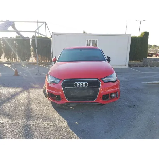 AUDI A1 (8X) '2011 AMBITION ROJO