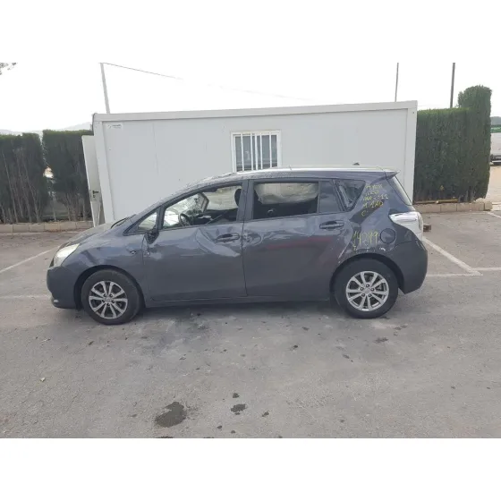 TOYOTA VERSO '2011 ACTIVE GRIS OSCURO