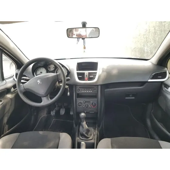 PEUGEOT 207 '2007 X-LINE NEGRO