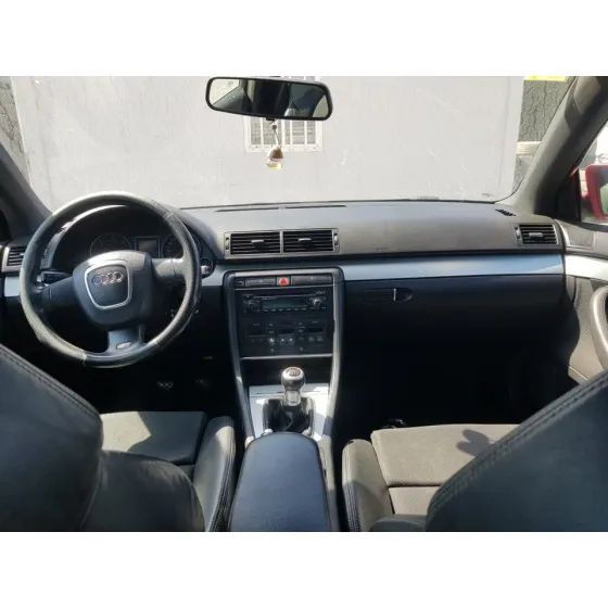 AUDI A4 BERLINA (8E) '2006 2.0 TDI 16V (103KW) ROJO