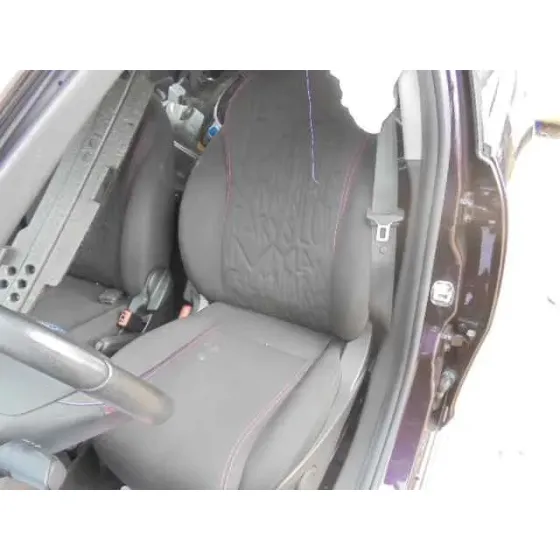 LANCIA YPSILON (402) '2013 GOLD MORADO