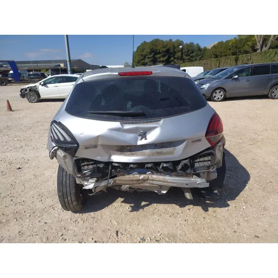 Peugeot 208 I (CA_, CC_) 2015