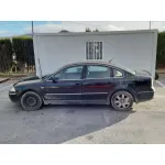 VOLKSWAGEN PASSAT BERLINA (3B3) '2002 COMFORTLINE NEGRO