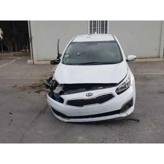 KIA CEE'D '2017 BUSINESS BLANCO