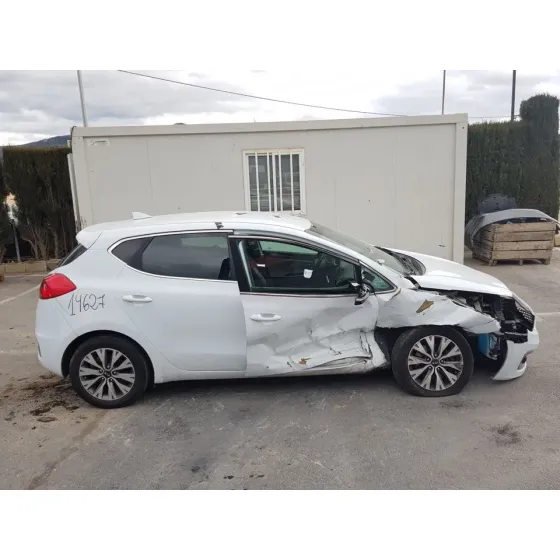 KIA CEE'D '2017 BUSINESS BLANCO
