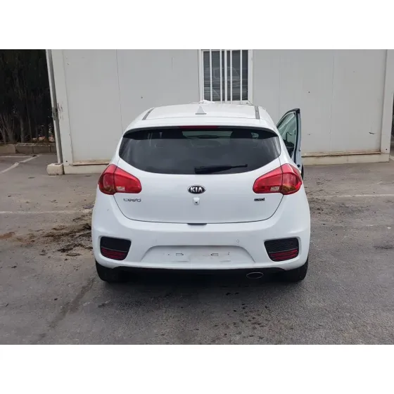 KIA CEE'D '2017 BUSINESS BLANCO