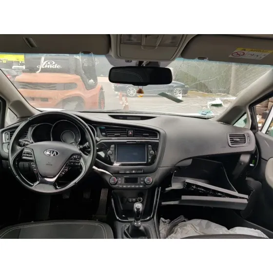 KIA CEE'D '2017 BUSINESS BLANCO