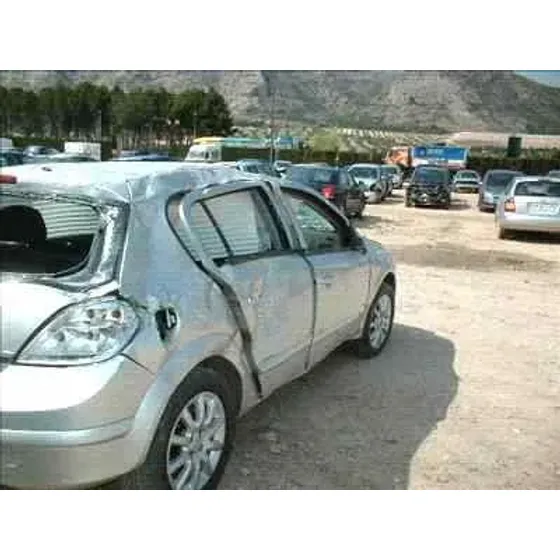 OPEL ASTRA H BERLINA '2004 1.6 16V GRIS
