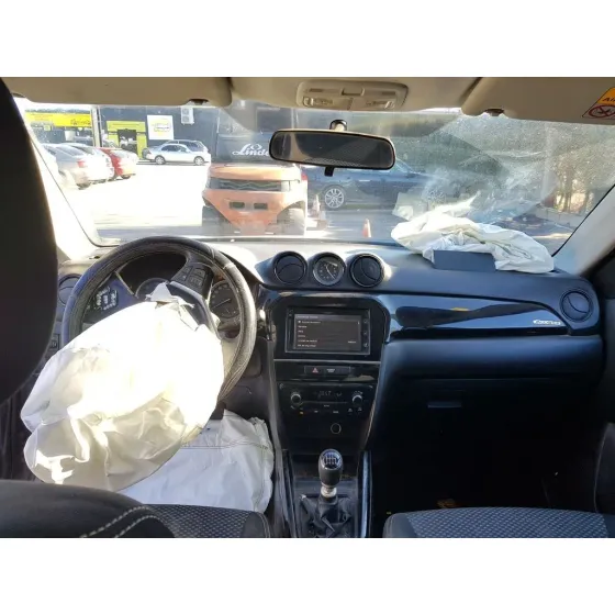 SUZUKI VITARA '2015 1.6 DDIS COMFORT 4X4 GRIS OSCURO