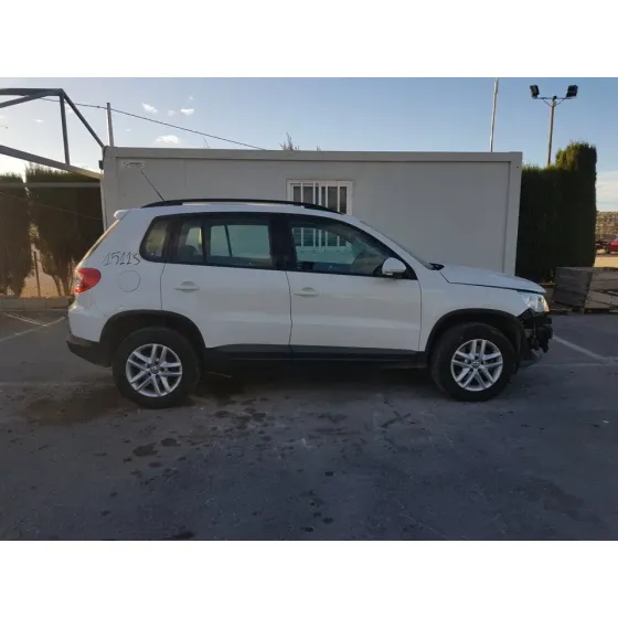 VOLKSWAGEN TIGUAN (5N1) '2009 ADVANCE BLANCO