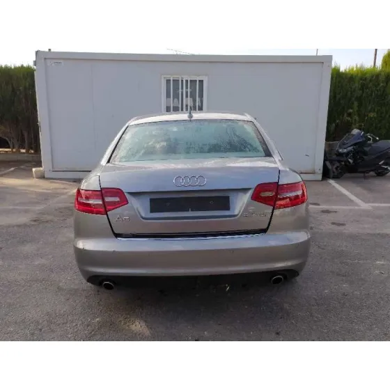 AUDI A6 BERLINA (4F2) '2010 2.7 TDI QUATTRO GRIS