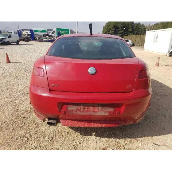 ALFA ROMEO GT (125) '2004 M-JET DISTINCTIVE ROJO
