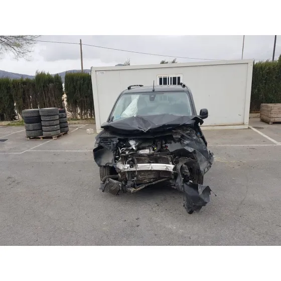 CITROEN BERLINGO '2020 FEEL M NEGRA