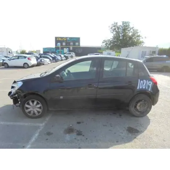RENAULT CLIO III '2013 EXCEPTION NEGRO