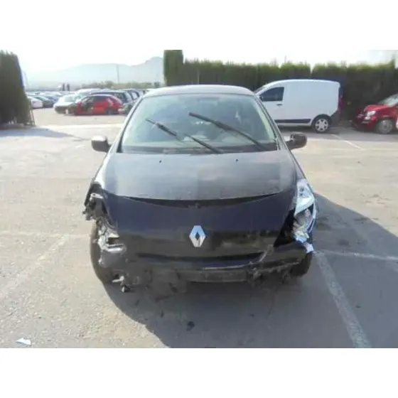 RENAULT CLIO III '2013 EXCEPTION NEGRO