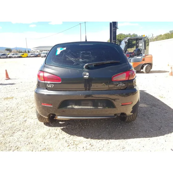 ALFA ROMEO 147 (190) '2007 1.9 JTD 8V M-JET DISTINCTIVE GRIS OSCURO