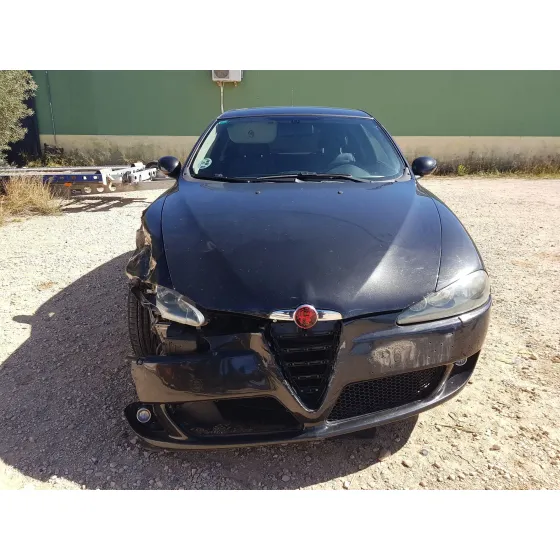 ALFA ROMEO 147 (190) '2007 1.9 JTD 8V M-JET DISTINCTIVE GRIS OSCURO
