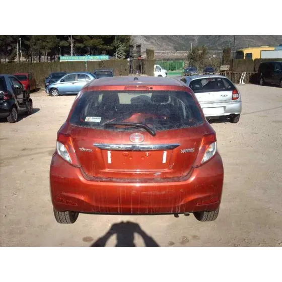 TOYOTA YARIS '2012 ACTIVE GRANATE