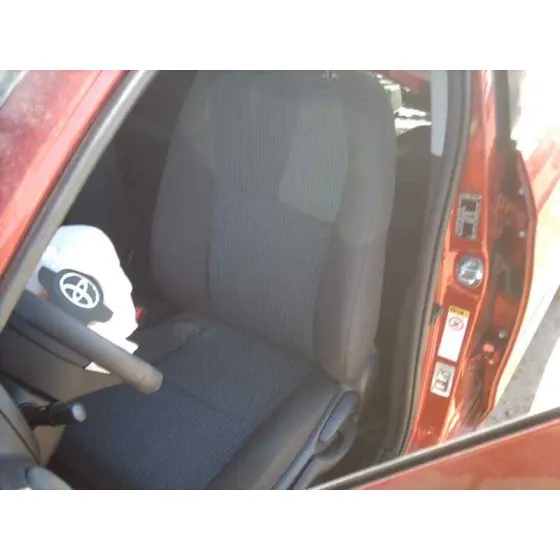 TOYOTA YARIS '2012 ACTIVE GRANATE