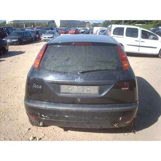 FORD FOCUS BERLINA (CAK) '2001 TREND NEGRO