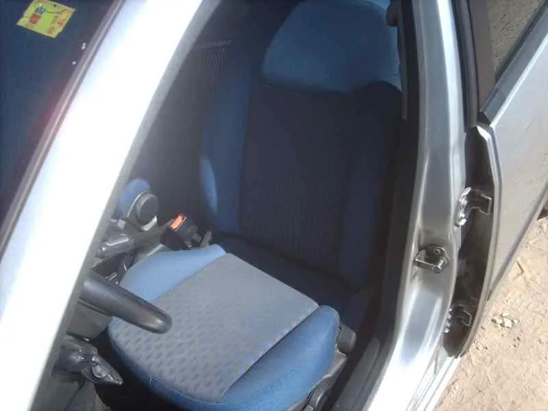FORD FIESTA (CBK) '2005 GHIA GRIS