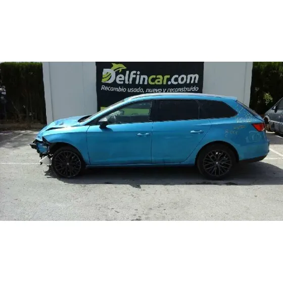 SEAT LEON ST (5F8) '2015 STYLE CONNECT AZUL
