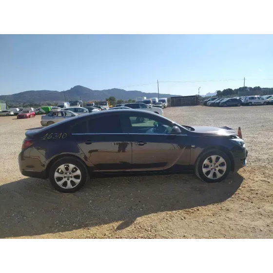 OPEL INSIGNIA BERLINA '2016 SELECTIVE CAOBA
