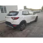 KIA STONIC (YBCUV) '2022 TECH BLANCO