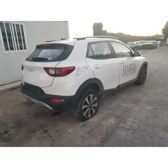 KIA STONIC (YBCUV) '2022 TECH BLANCO