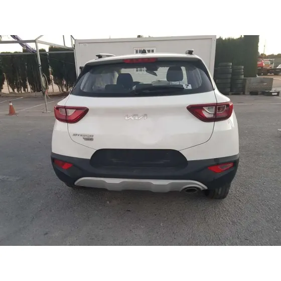 KIA STONIC (YBCUV) '2022 TECH BLANCO