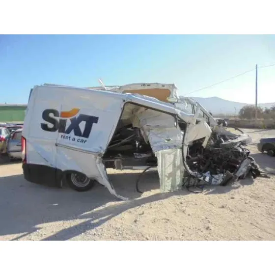 IVECO DAILY KA '2014 CAJA CERRADA TECHO ALTO 35S... BATALLA 3950 COOL BLANCO