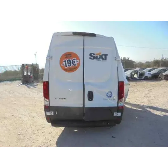 IVECO DAILY KA '2014 CAJA CERRADA TECHO ALTO 35S... BATALLA 3950 COOL BLANCO
