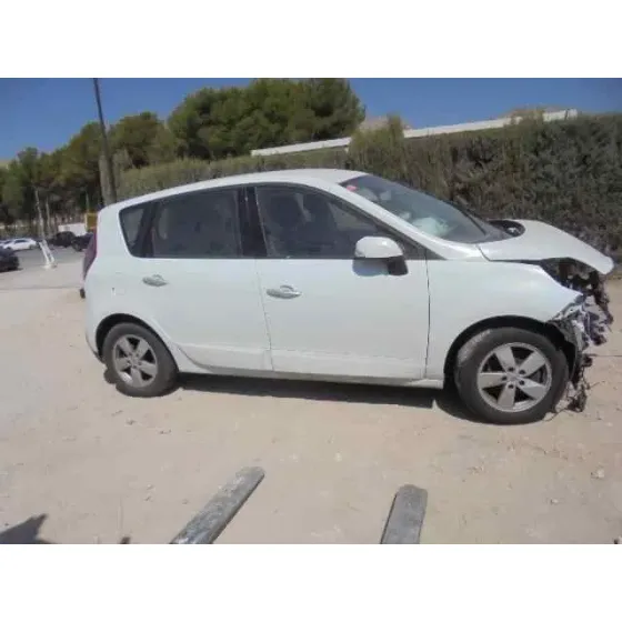 RENAULT SCENIC III '2011 DYNAMIQUE BLANCO