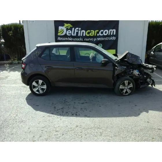 SKODA FABIA '2017 AMBITION MARRON