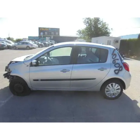 RENAULT CLIO III '2009 AUTHENTIQUE GRIS