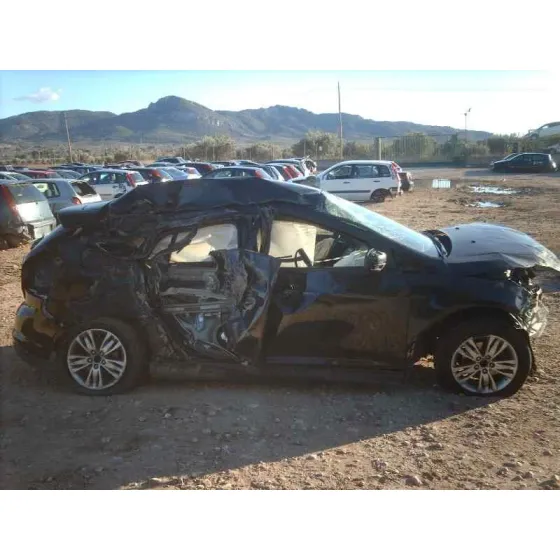 FORD FOCUS LIM. (CB8) '2011 TITANIUM NEGRO