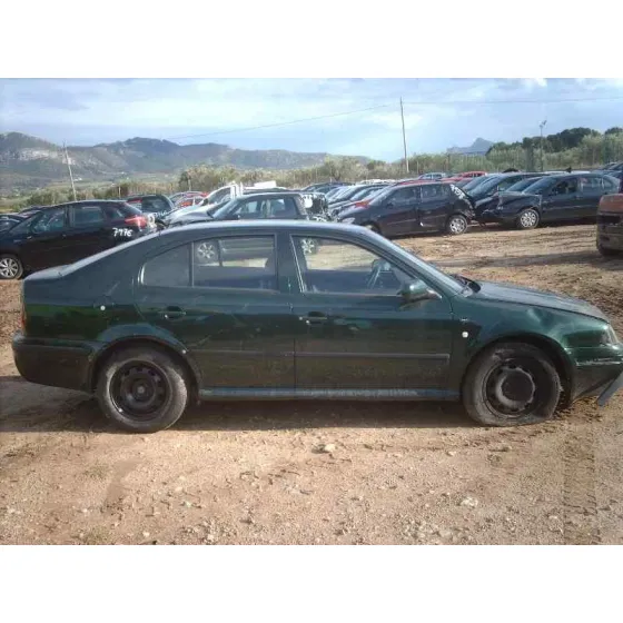 SKODA OCTAVIA BERLINA (1U2) '2003 AMBIENTE VERDE