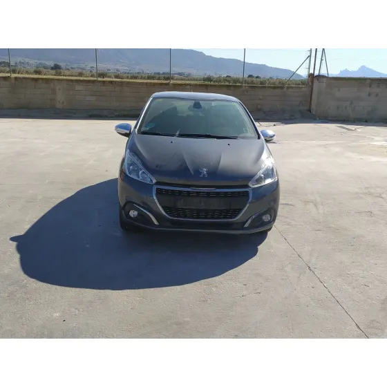 Peugeot 208 I (CA_, CC_) 2012