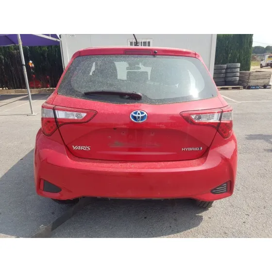 TOYOTA YARIS '2018 HYBRID ADVANCE ROJO