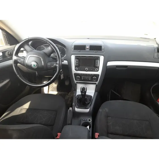Skoda OCTAVIA II (1Z3) 2009